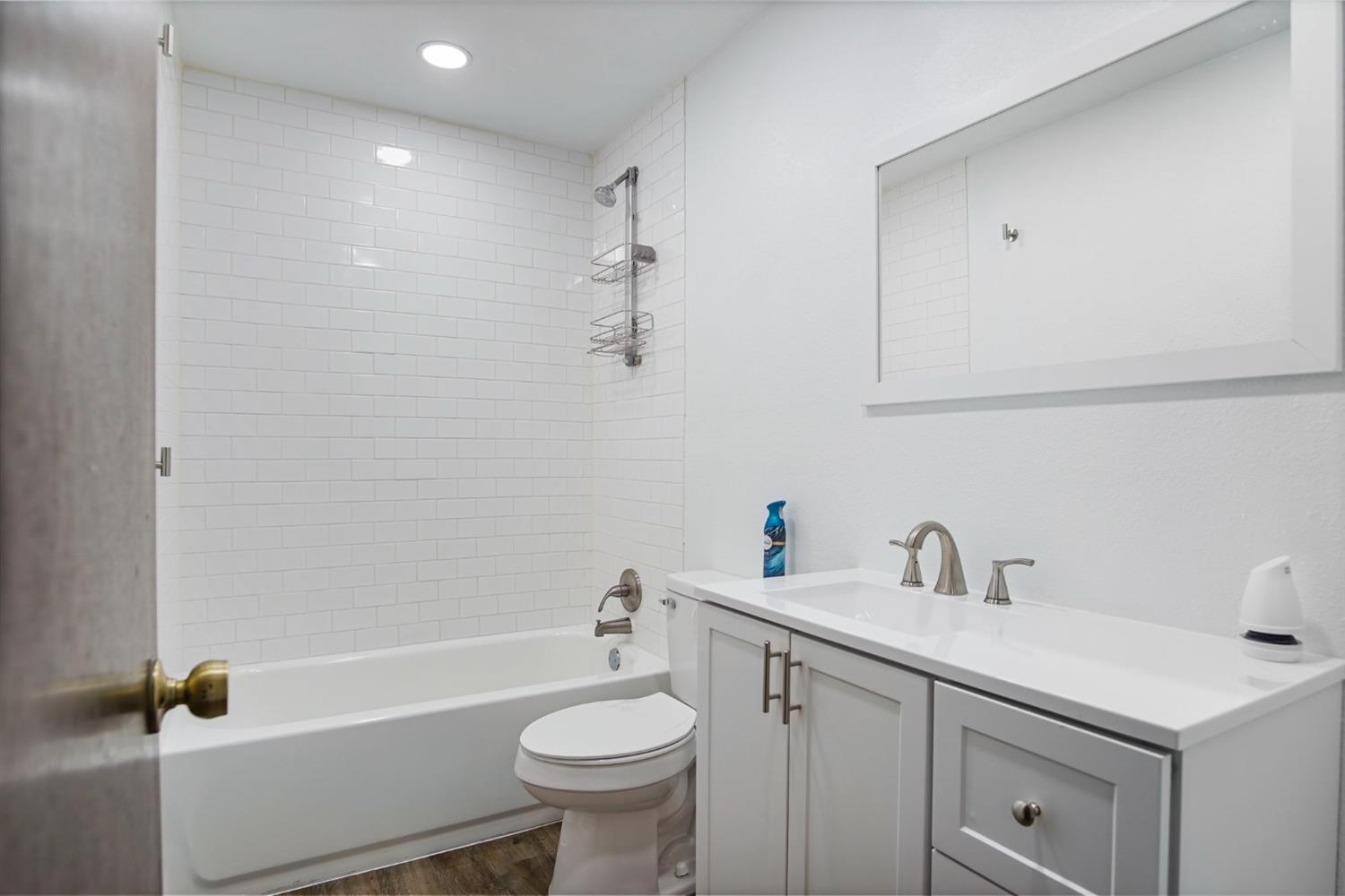 Detail Gallery Image 7 of 25 For 2309 Denny Ct, Ceres,  CA 95307 - 3 Beds | 2 Baths