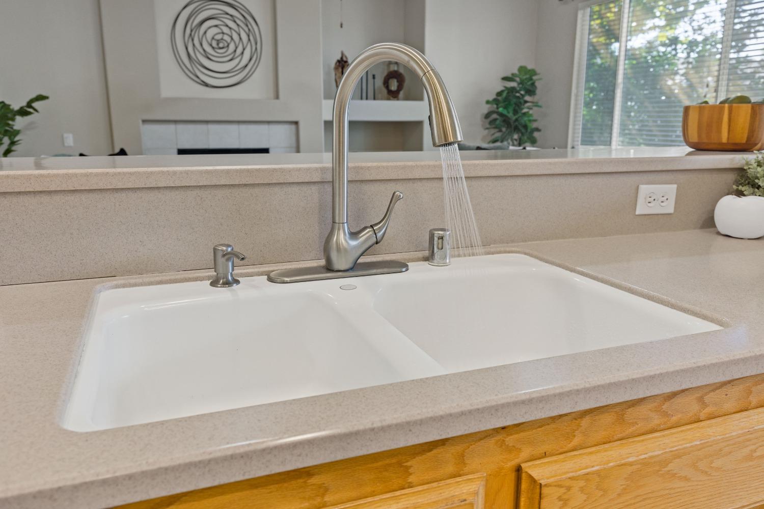 Detail Gallery Image 20 of 62 For 2816 Springfield Dr, Rocklin,  CA 95765 - 2 Beds | 2/1 Baths