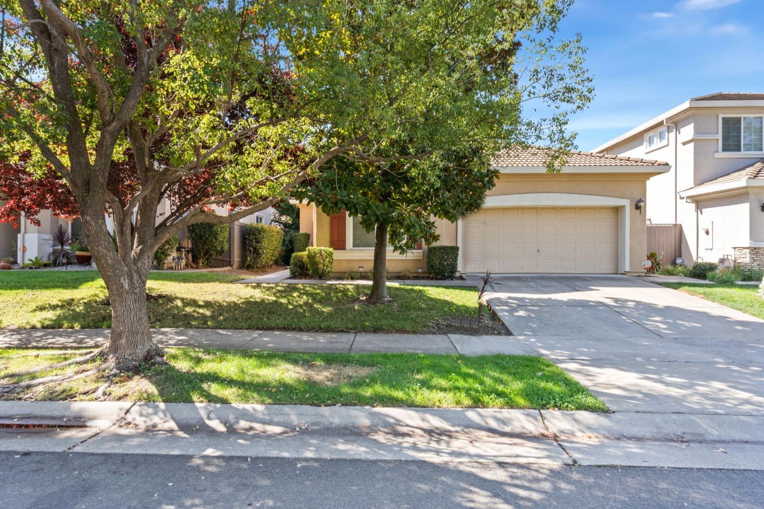 Detail Gallery Image 1 of 36 For 4642 Westlake Pkwy, Sacramento,  CA 95835 - 3 Beds | 2 Baths