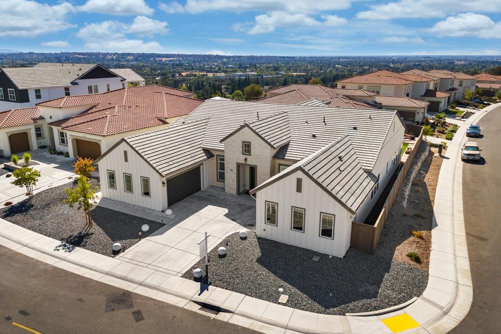 Detail Gallery Image 12 of 71 For 4300 Los Cerros Ct, Rocklin,  CA 95677 - 4 Beds | 4/1 Baths