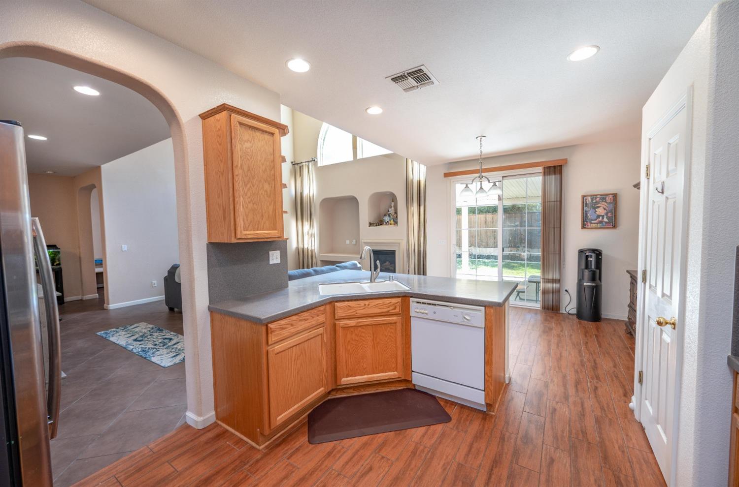 Detail Gallery Image 26 of 59 For 13712 Channel Ln, Waterford,  CA 95386 - 4 Beds | 2/1 Baths