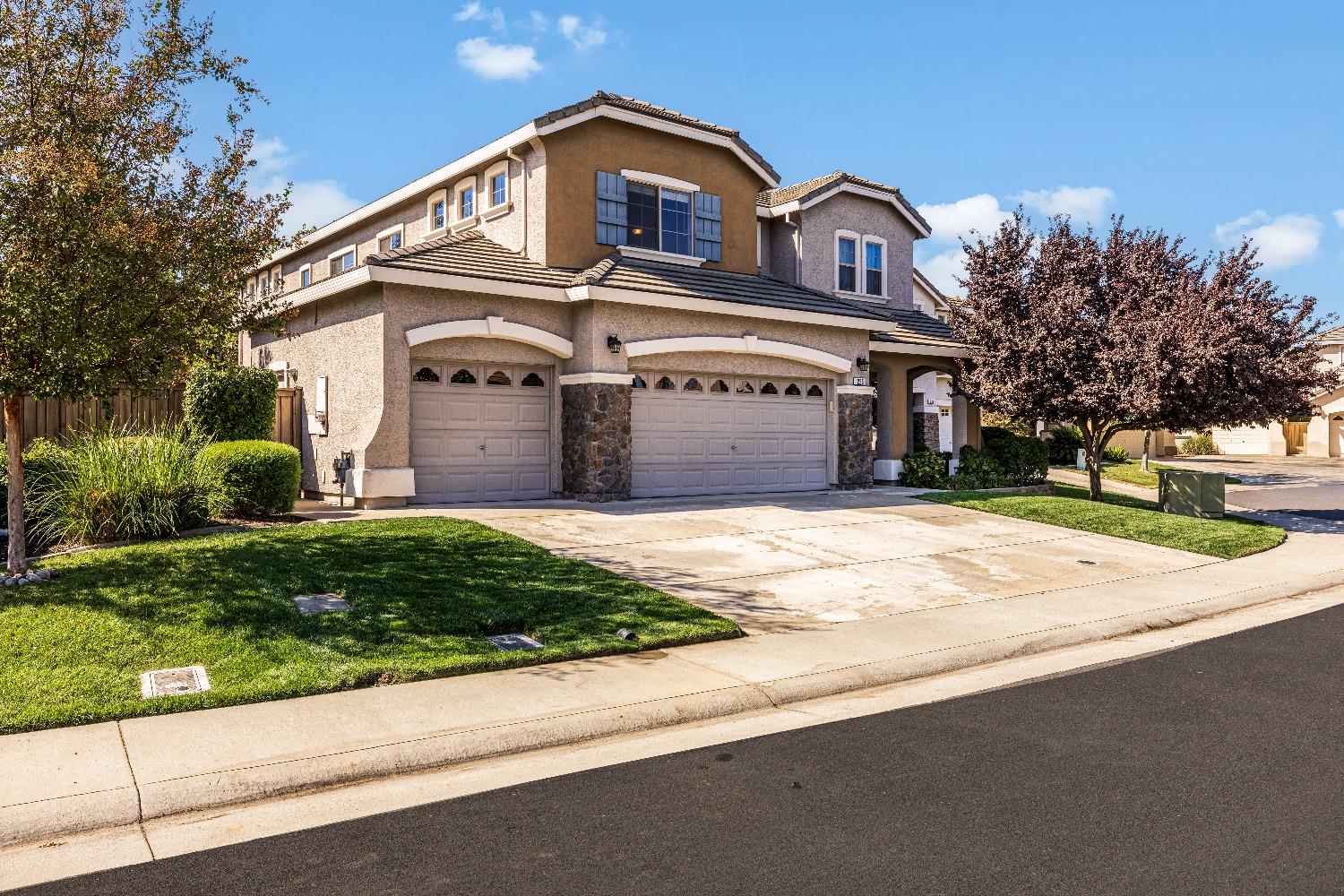 Detail Gallery Image 41 of 54 For 225 Perrara Ct, Roseville,  CA 95747 - 5 Beds | 3/1 Baths