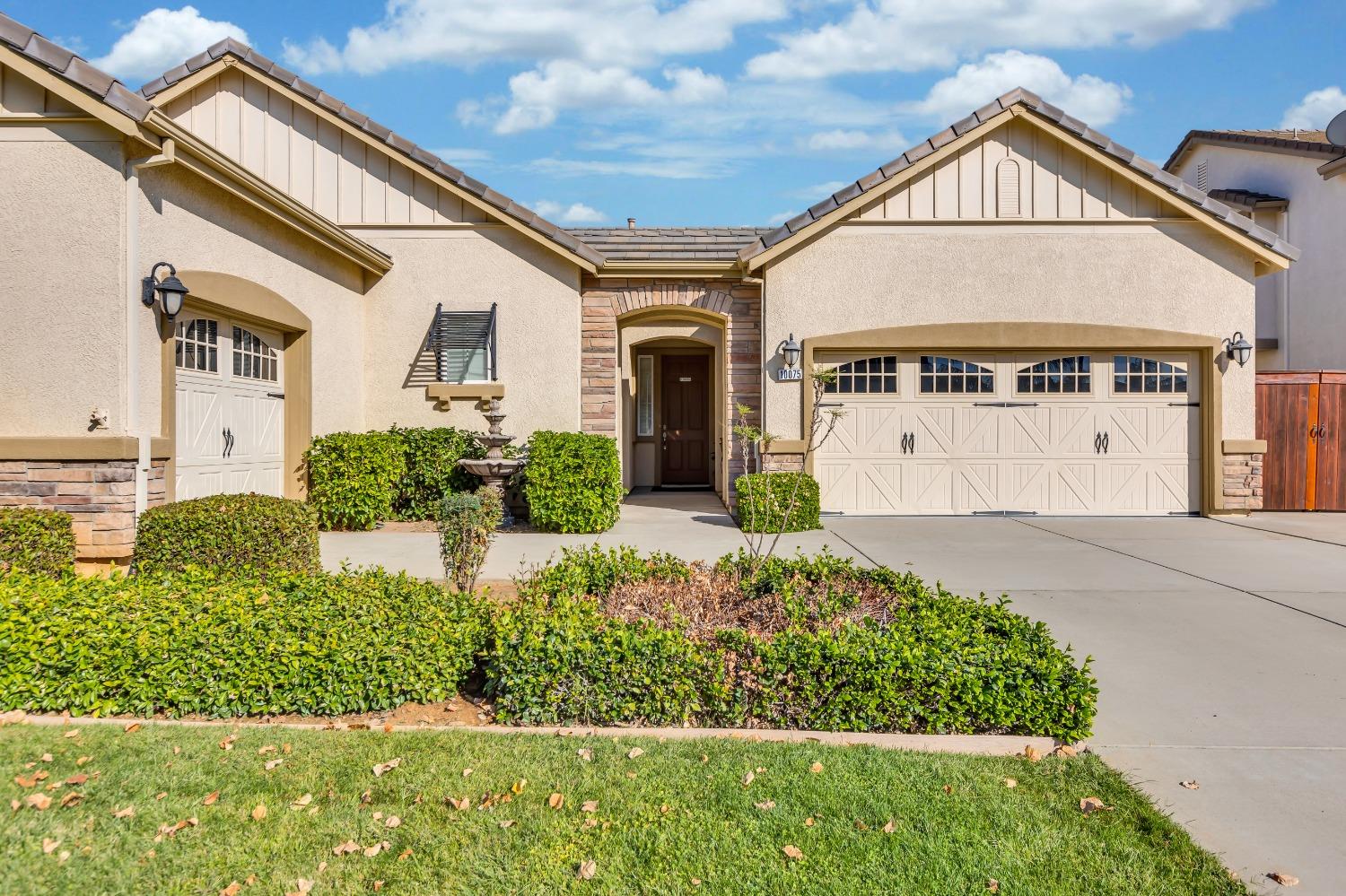 Detail Gallery Image 4 of 71 For 10075 Winkle Cir, Elk Grove,  CA 95757 - 3 Beds | 2/1 Baths