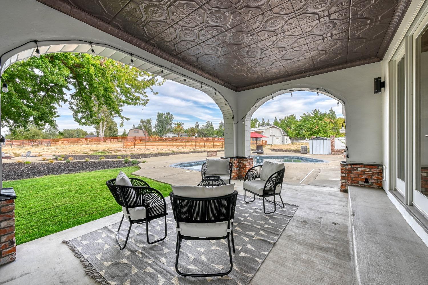 Detail Gallery Image 3 of 80 For 6555 Arabian Cir, Granite Bay,  CA 95746 - 4 Beds | 4 Baths