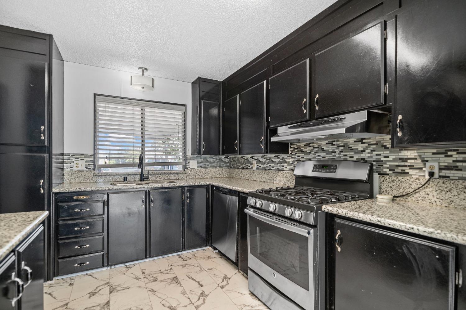 Detail Gallery Image 17 of 40 For 2621 Prescott 218, Modesto,  CA 95350 - 3 Beds | 2 Baths