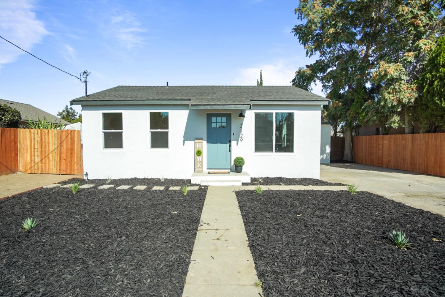 Detail Gallery Image 1 of 1 For 2129 Kenneth St, Modesto,  CA 95351 - 4 Beds | 2 Baths