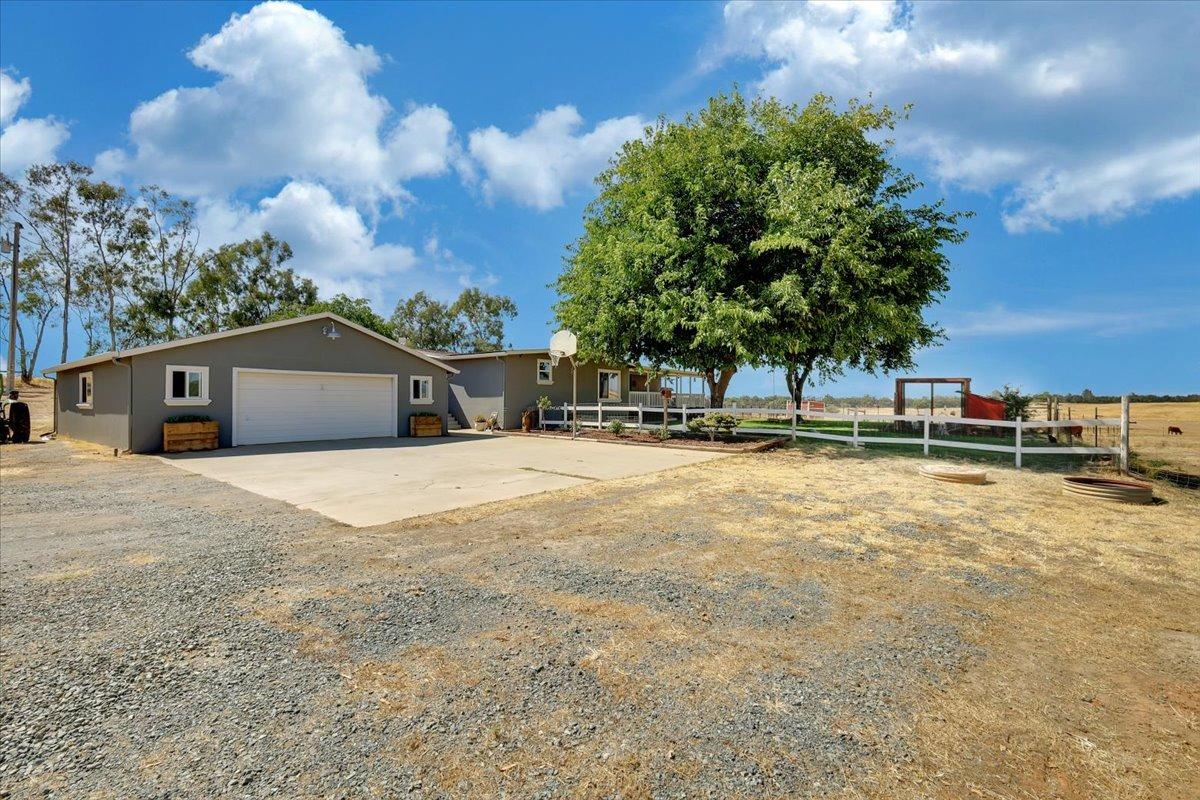 Detail Gallery Image 2 of 42 For 3648 E Spenceville Rd, Wheatland,  CA 95692 - 3 Beds | 2 Baths