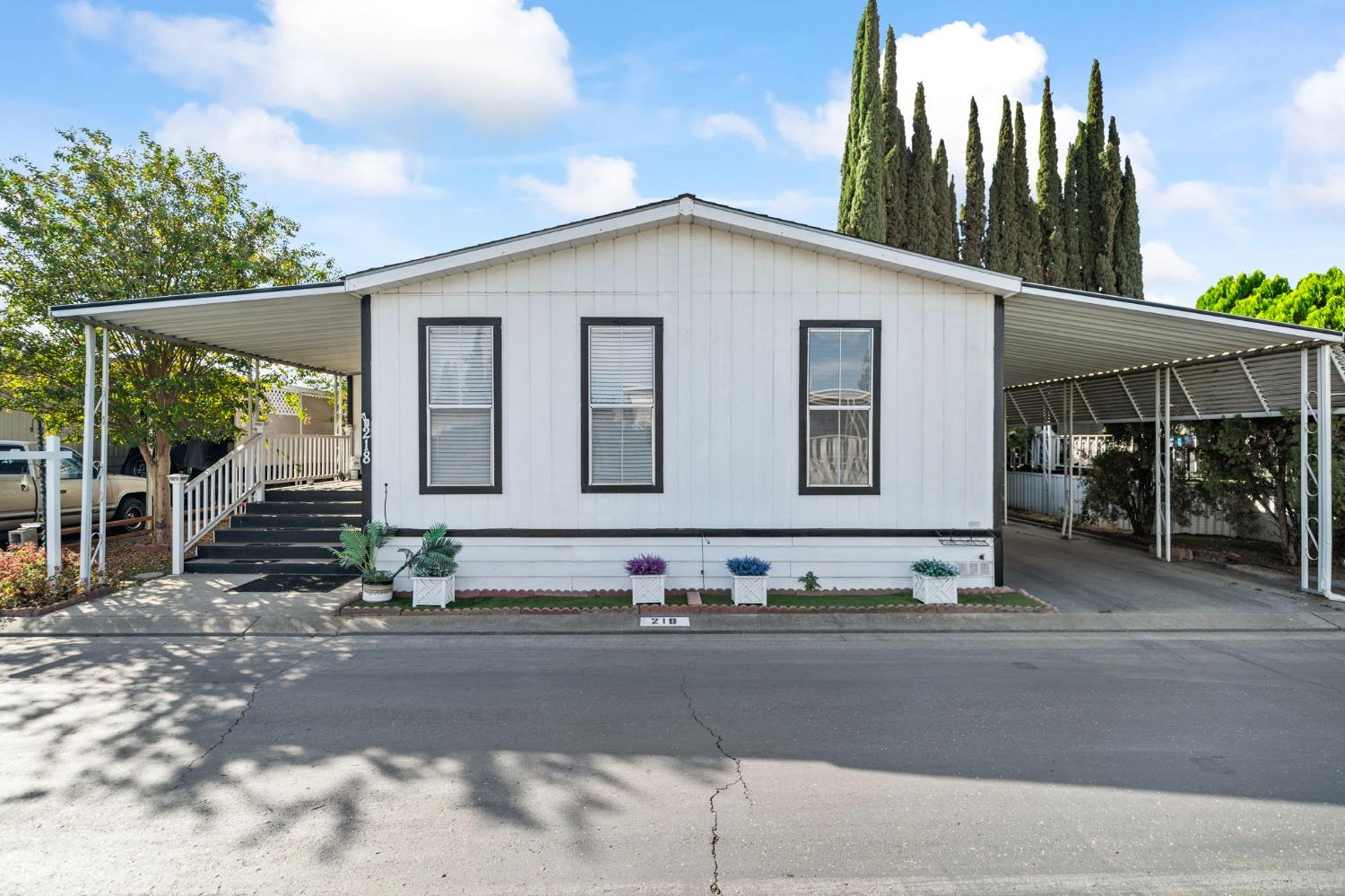 Detail Gallery Image 1 of 40 For 2621 Prescott 218, Modesto,  CA 95350 - 3 Beds | 2 Baths