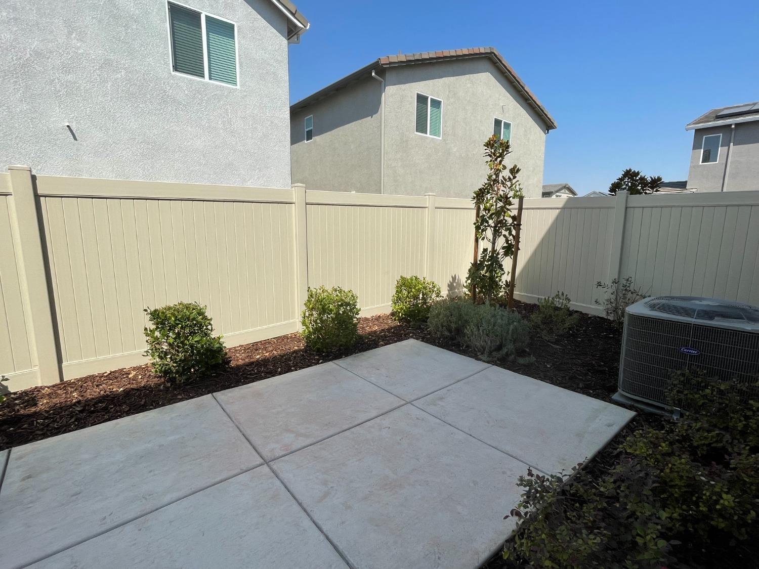 Detail Gallery Image 30 of 33 For 1554 Bridgegate Way, Sacramento,  CA 95834 - 3 Beds | 2/1 Baths