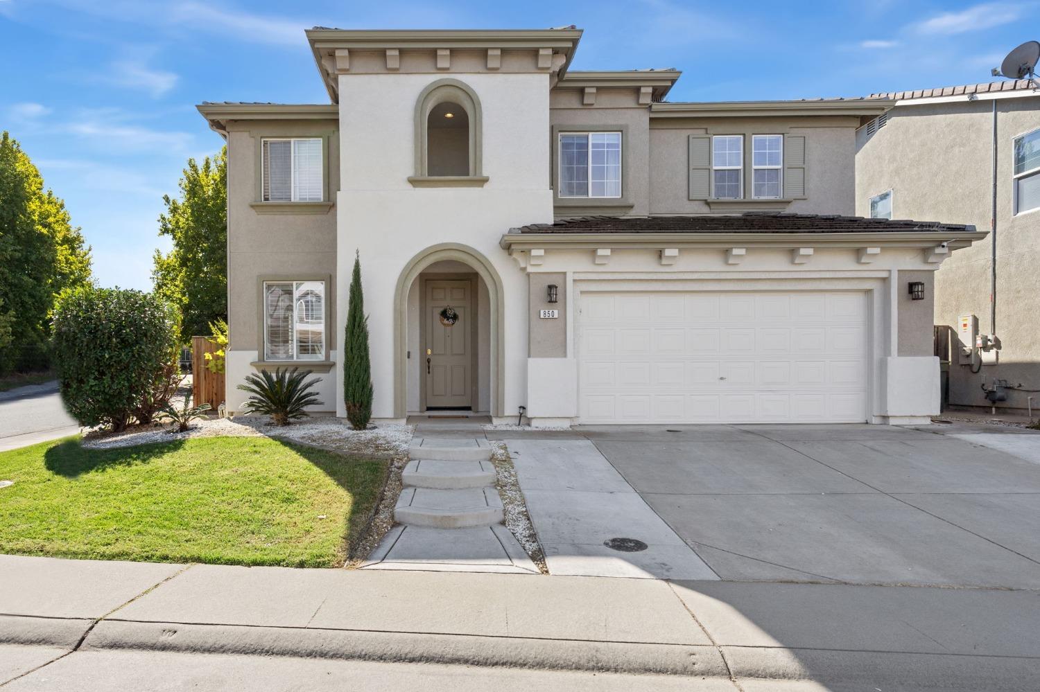 Detail Gallery Image 1 of 20 For 850 Devonshire Ln, Lincoln,  CA 95648 - 4 Beds | 2/1 Baths