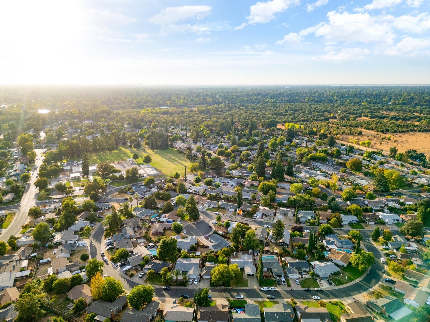 La Cumbra Circle, Rancho Cordova, California image 39