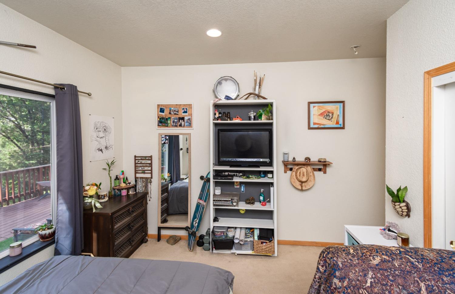 Detail Gallery Image 34 of 63 For 6298 Pine Needle Ln, Placerville,  CA 95667 - 3 Beds | 2 Baths