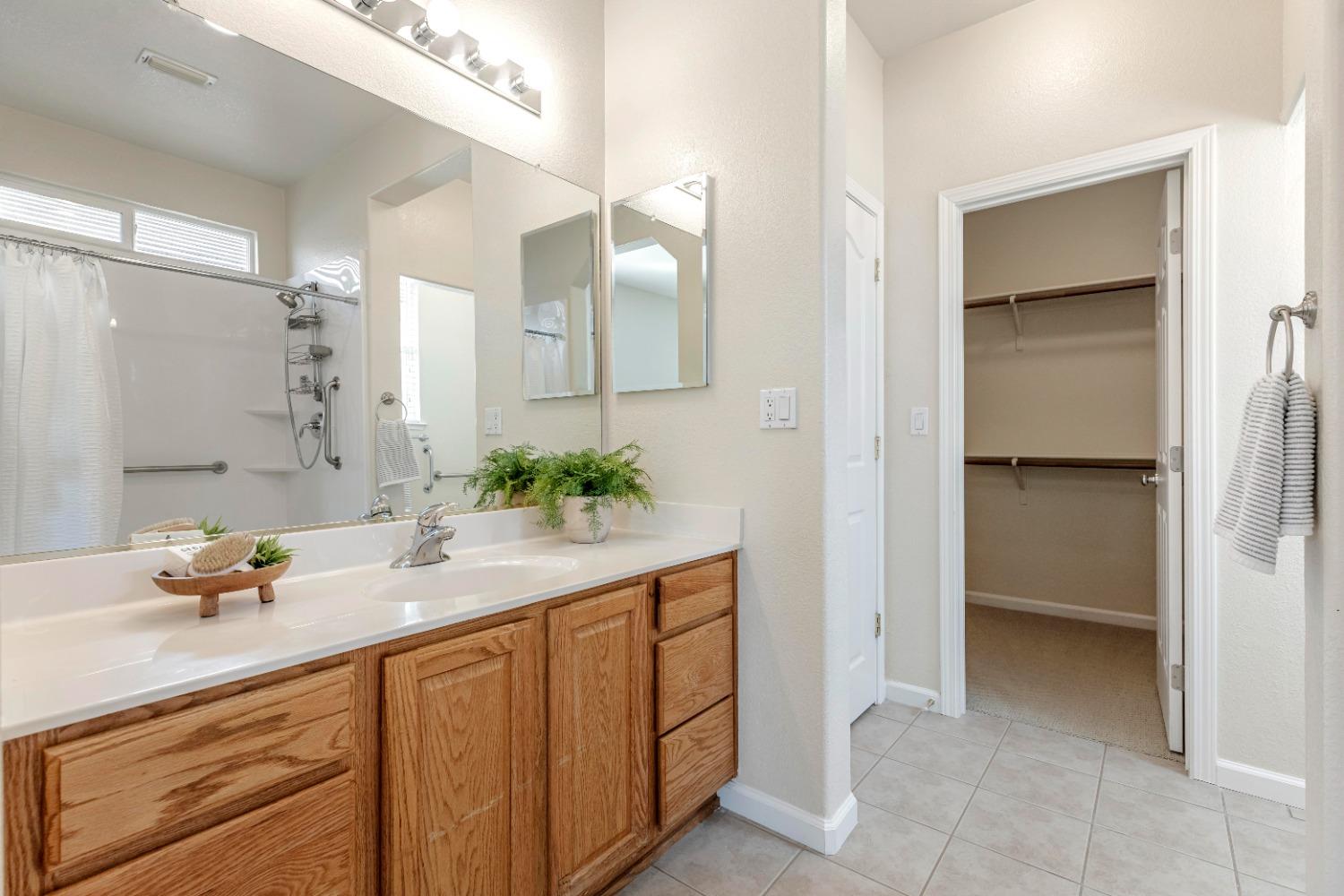 Detail Gallery Image 27 of 62 For 2357 Ryedale Ln, Sacramento,  CA 95835 - 2 Beds | 2 Baths