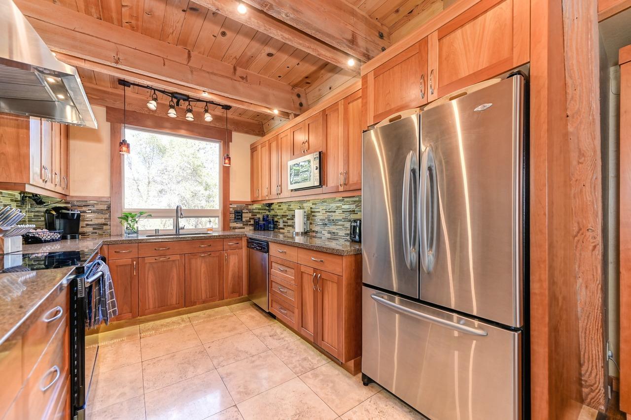 Detail Gallery Image 16 of 55 For 12810 Ranchero Way, Grass Valley,  CA 95949 - 4 Beds | 2/1 Baths