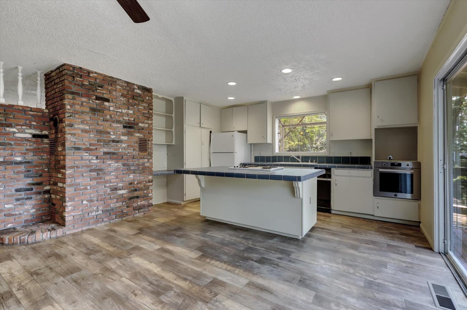 Detail Gallery Image 12 of 90 For 12534 Nottingham Ln, Grass Valley,  CA 95949 - 3 Beds | 2 Baths