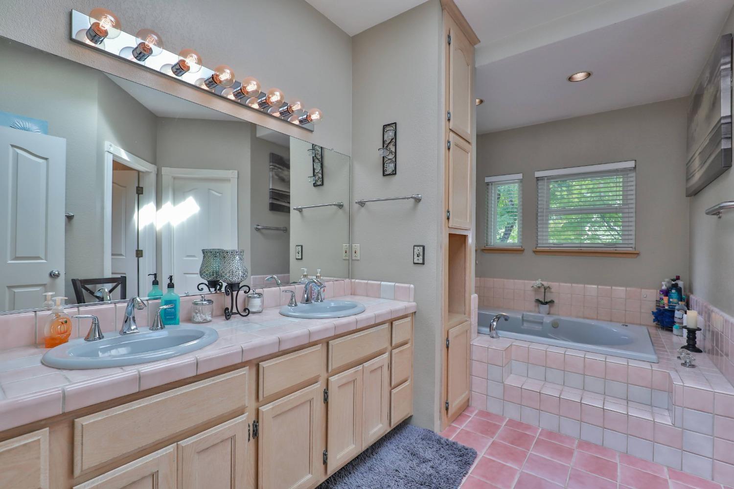 Detail Gallery Image 37 of 41 For 841 Oak Crest Cir, Placerville,  CA 95667 - 3 Beds | 2/1 Baths