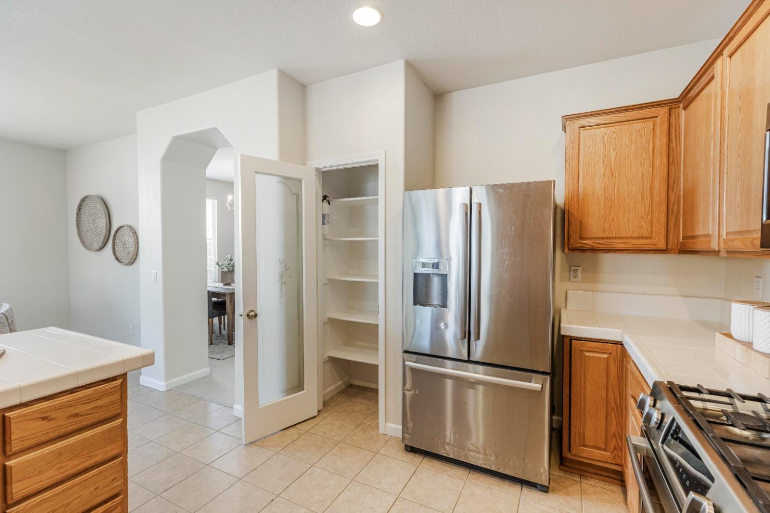 Detail Gallery Image 17 of 62 For 2357 Ryedale Ln, Sacramento,  CA 95835 - 2 Beds | 2 Baths