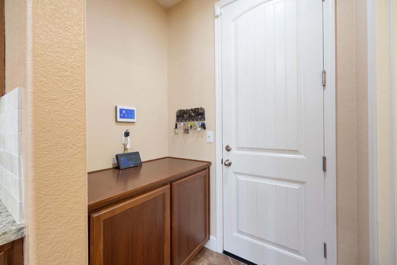 Detail Gallery Image 22 of 66 For 1606 Monroe Way, Rocklin,  CA 95765 - 4 Beds | 3/1 Baths