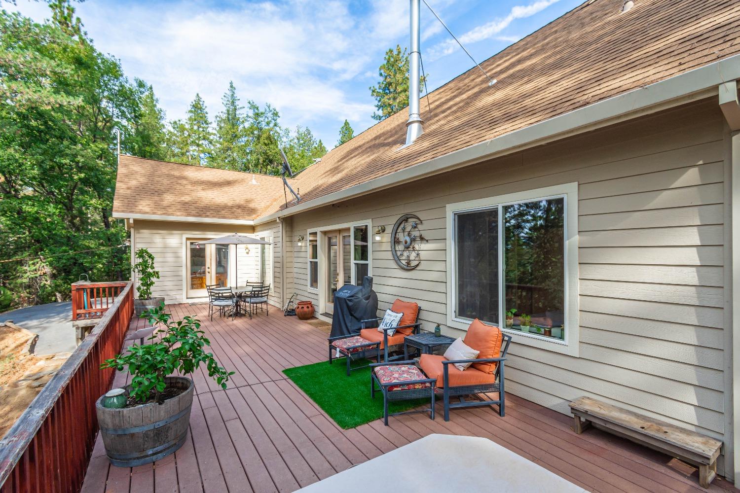 Detail Gallery Image 40 of 63 For 6298 Pine Needle Ln, Placerville,  CA 95667 - 3 Beds | 2 Baths