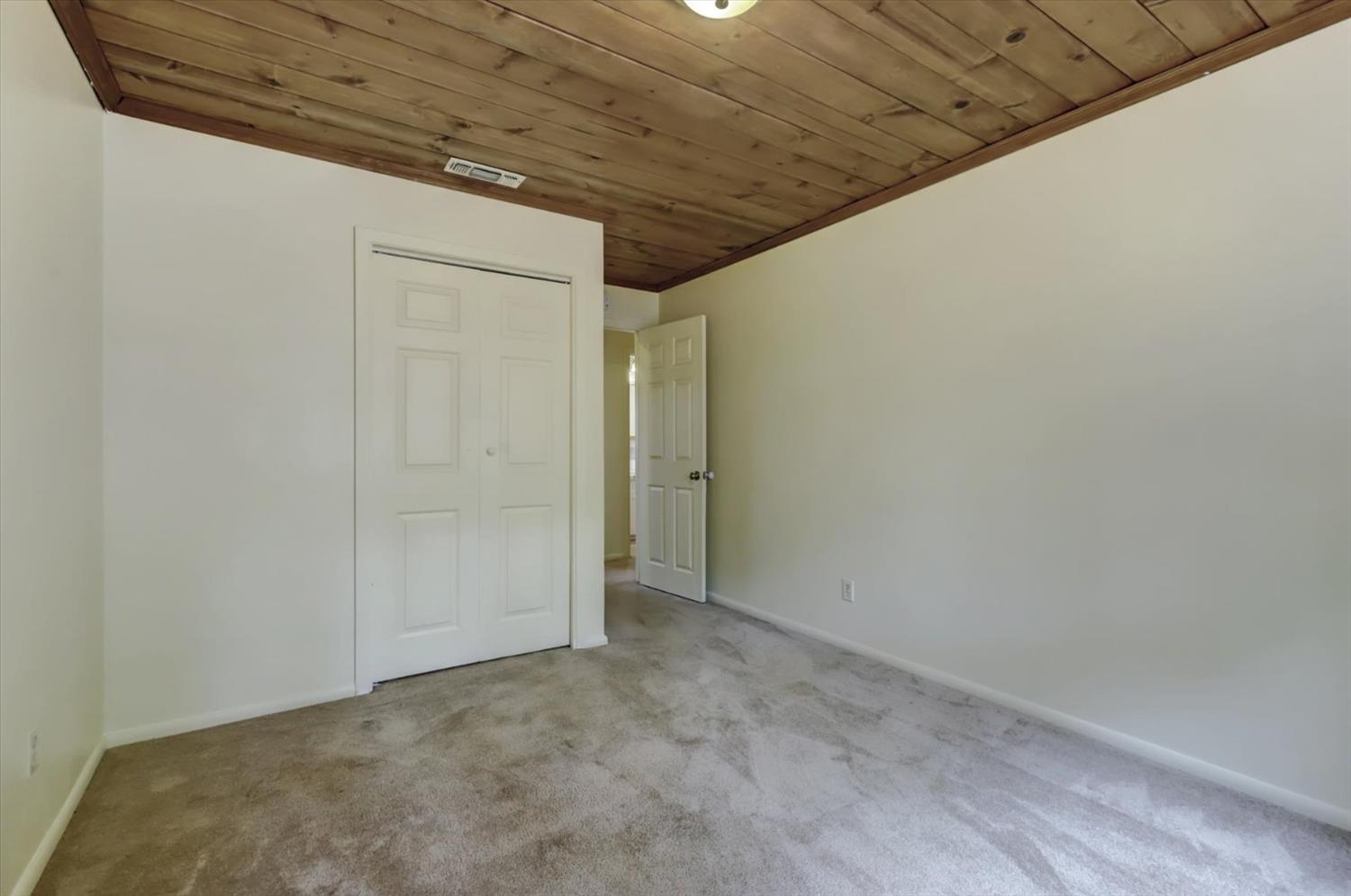 Detail Gallery Image 19 of 90 For 12534 Nottingham Ln, Grass Valley,  CA 95949 - 3 Beds | 2 Baths