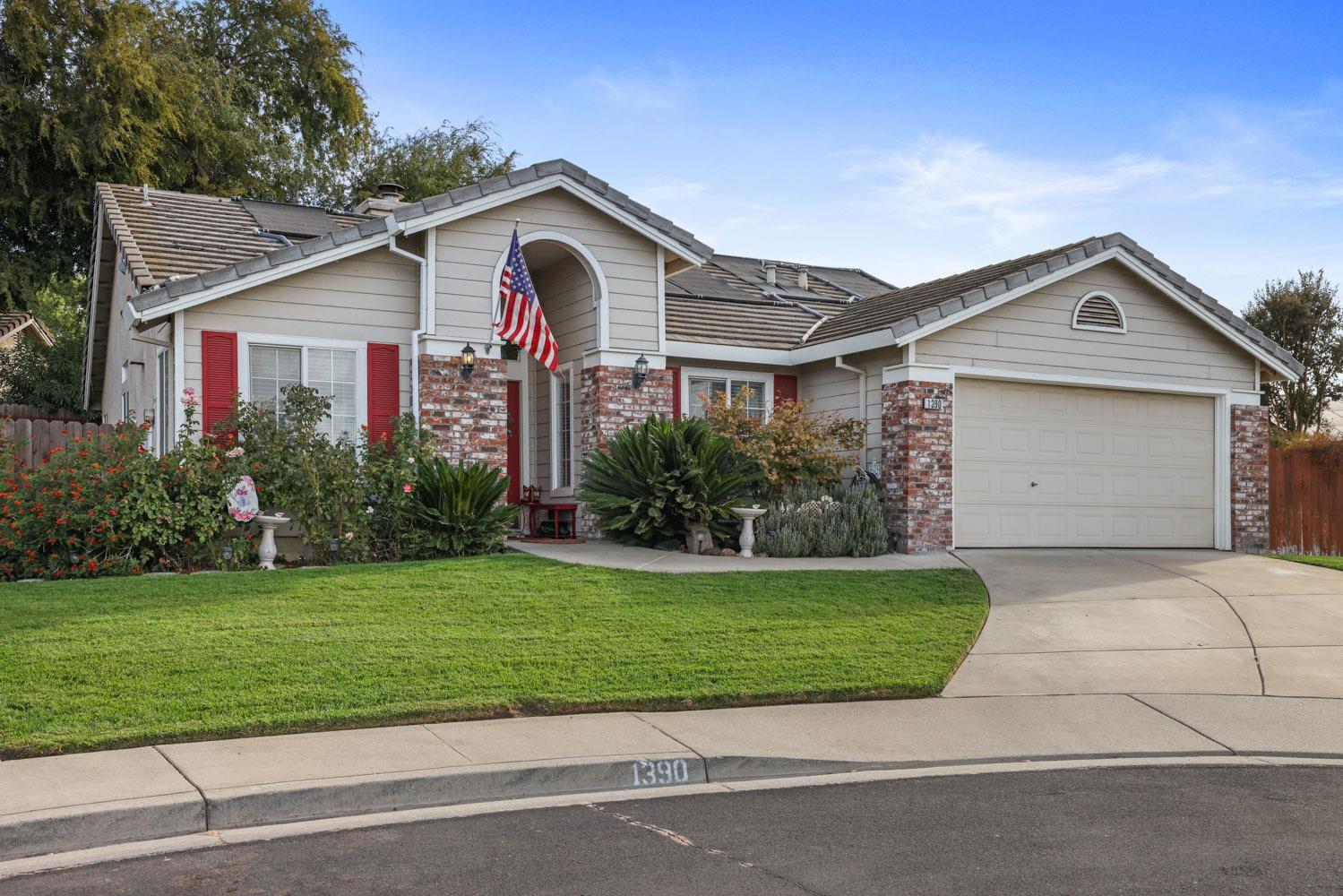 Detail Gallery Image 3 of 42 For 1390 Wagon Wheel Ct, Oakdale,  CA 95361 - 3 Beds | 2 Baths