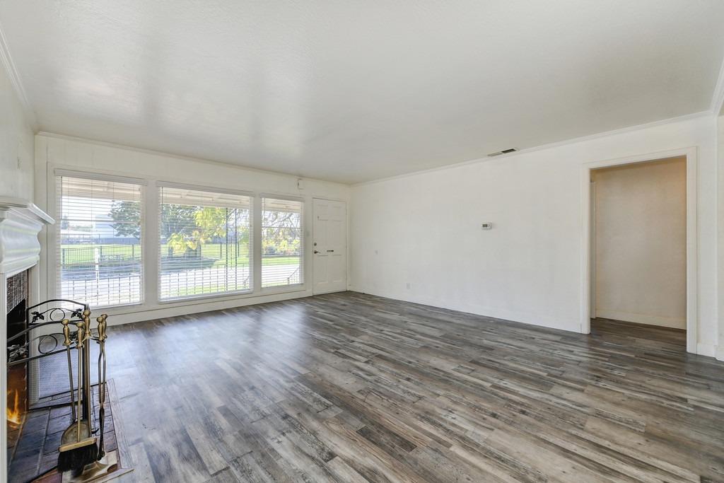 Detail Gallery Image 8 of 34 For 2733 Marilona Dr, Sacramento,  CA 95821 - 2 Beds | 1 Baths