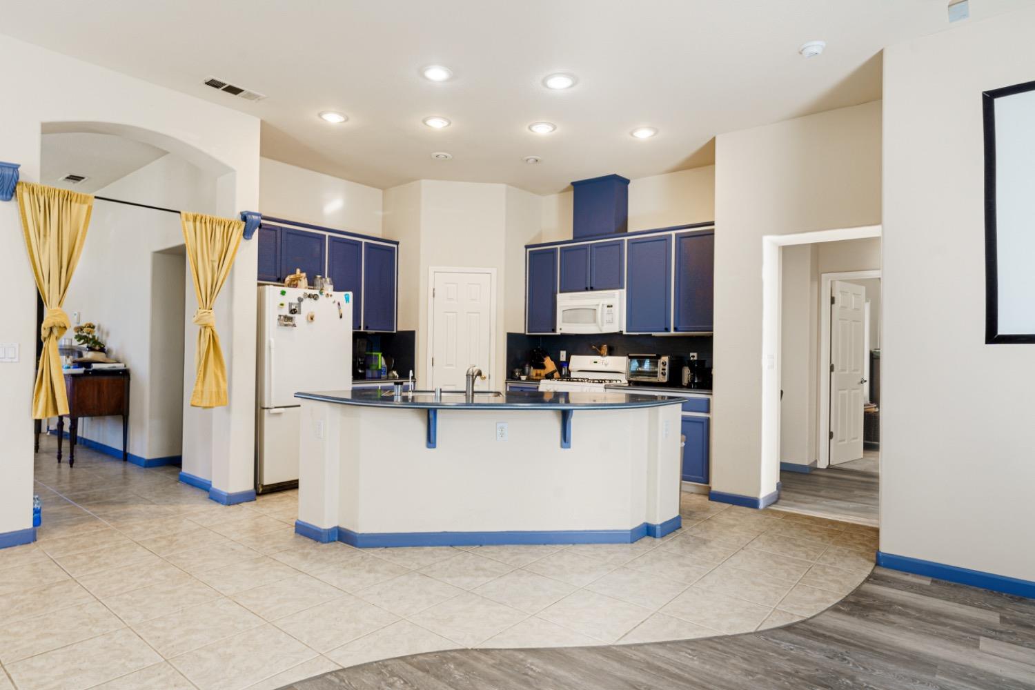 Detail Gallery Image 9 of 34 For 864 Grafton St, Manteca,  CA 95337 - 3 Beds | 2 Baths