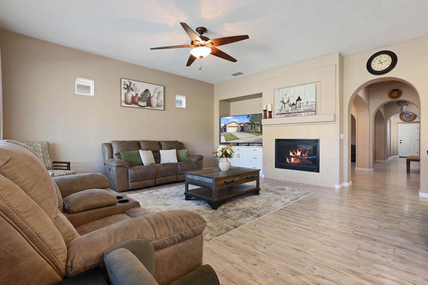 Detail Gallery Image 38 of 54 For 1495 Vasco St, Manteca,  CA 95337 - 4 Beds | 2 Baths