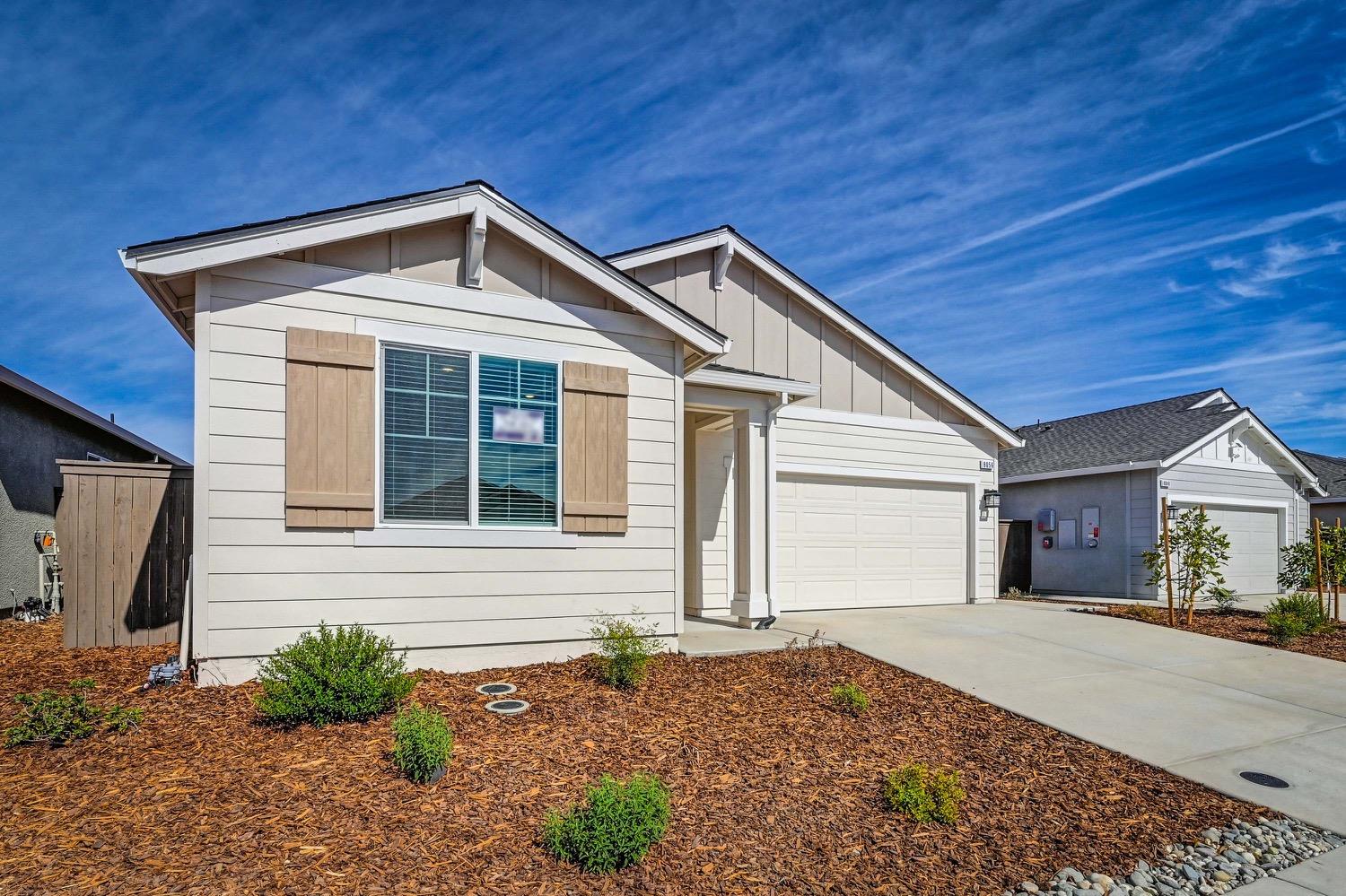 Detail Gallery Image 1 of 10 For 8056 Pasadena Dr, Roseville,  CA 95747 - 3 Beds | 2 Baths