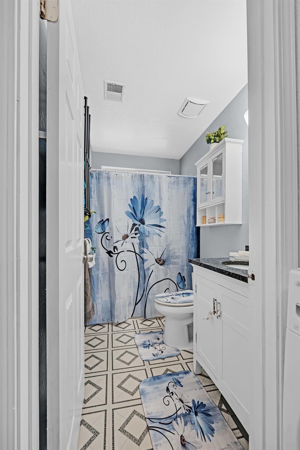 Detail Gallery Image 21 of 41 For 507 Sunlight Drive, Diamond Springs,  CA 95619 - 3 Beds | 1 Baths