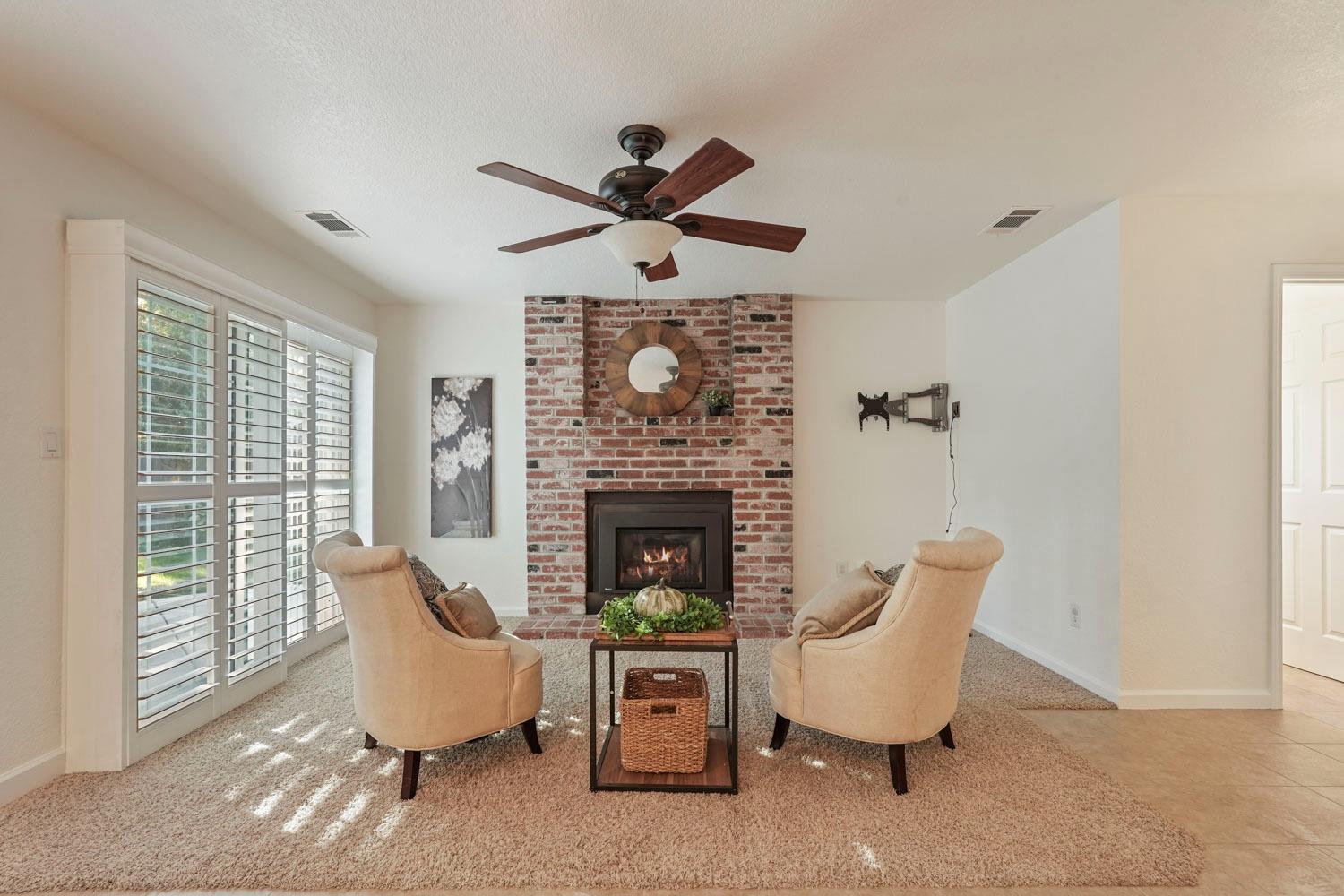 Detail Gallery Image 17 of 44 For 326 Cork Oak Way, Lodi,  CA 95242 - 3 Beds | 2/1 Baths