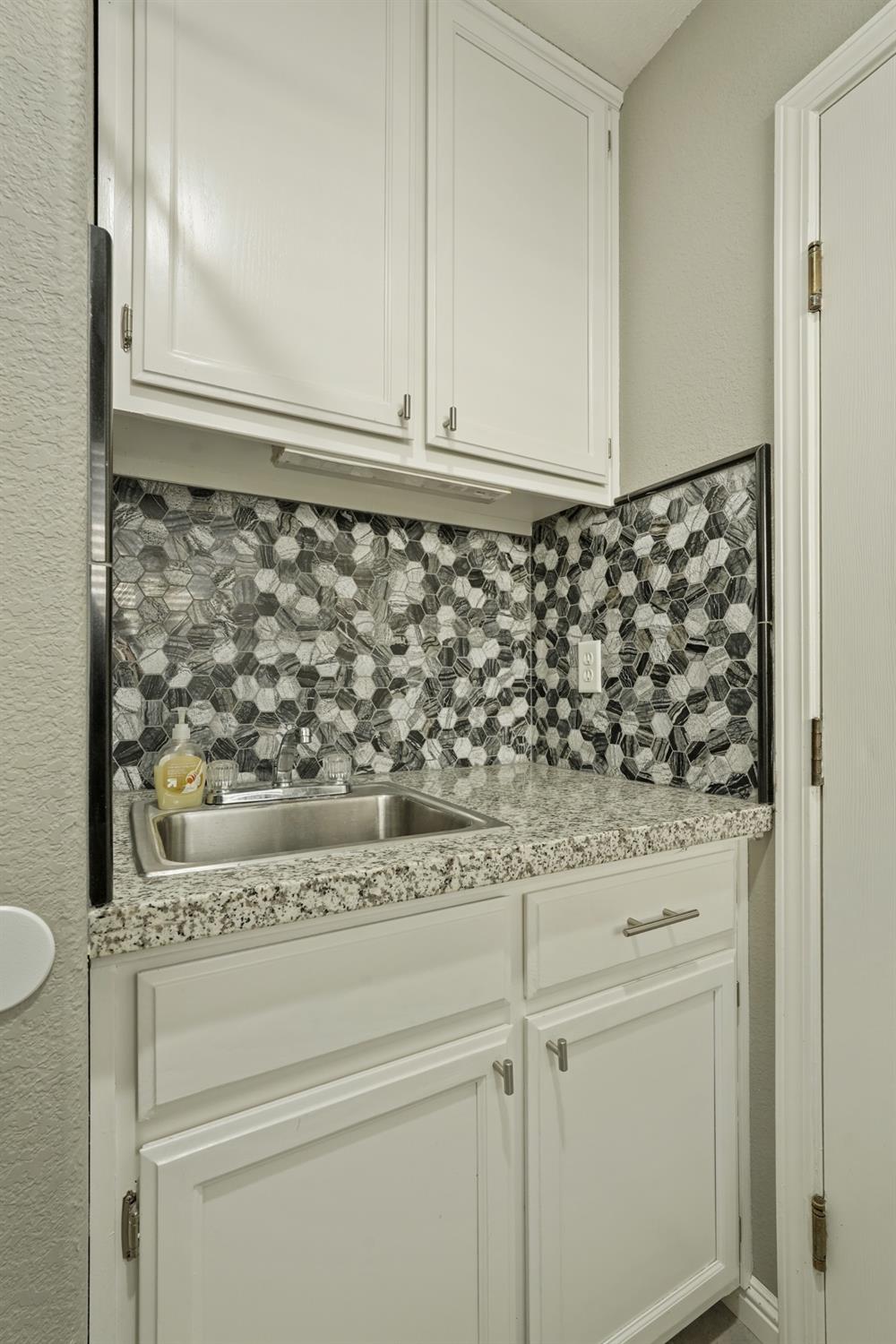 Detail Gallery Image 19 of 48 For 9510 Twin Brooks Lane, Stockton,  CA 95219 - 3 Beds | 2 Baths