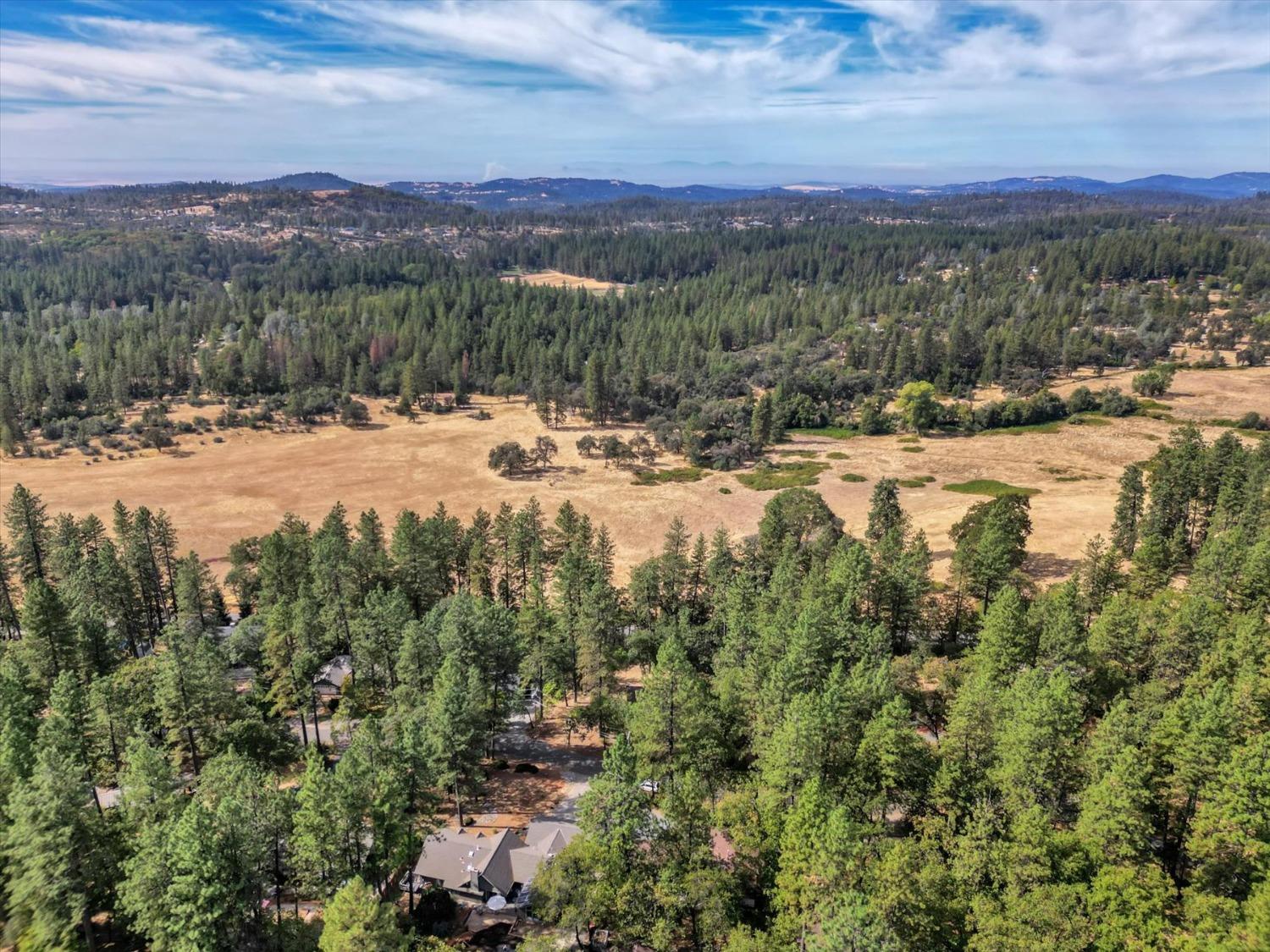 Detail Gallery Image 47 of 90 For 12534 Nottingham Ln, Grass Valley,  CA 95949 - 3 Beds | 2 Baths