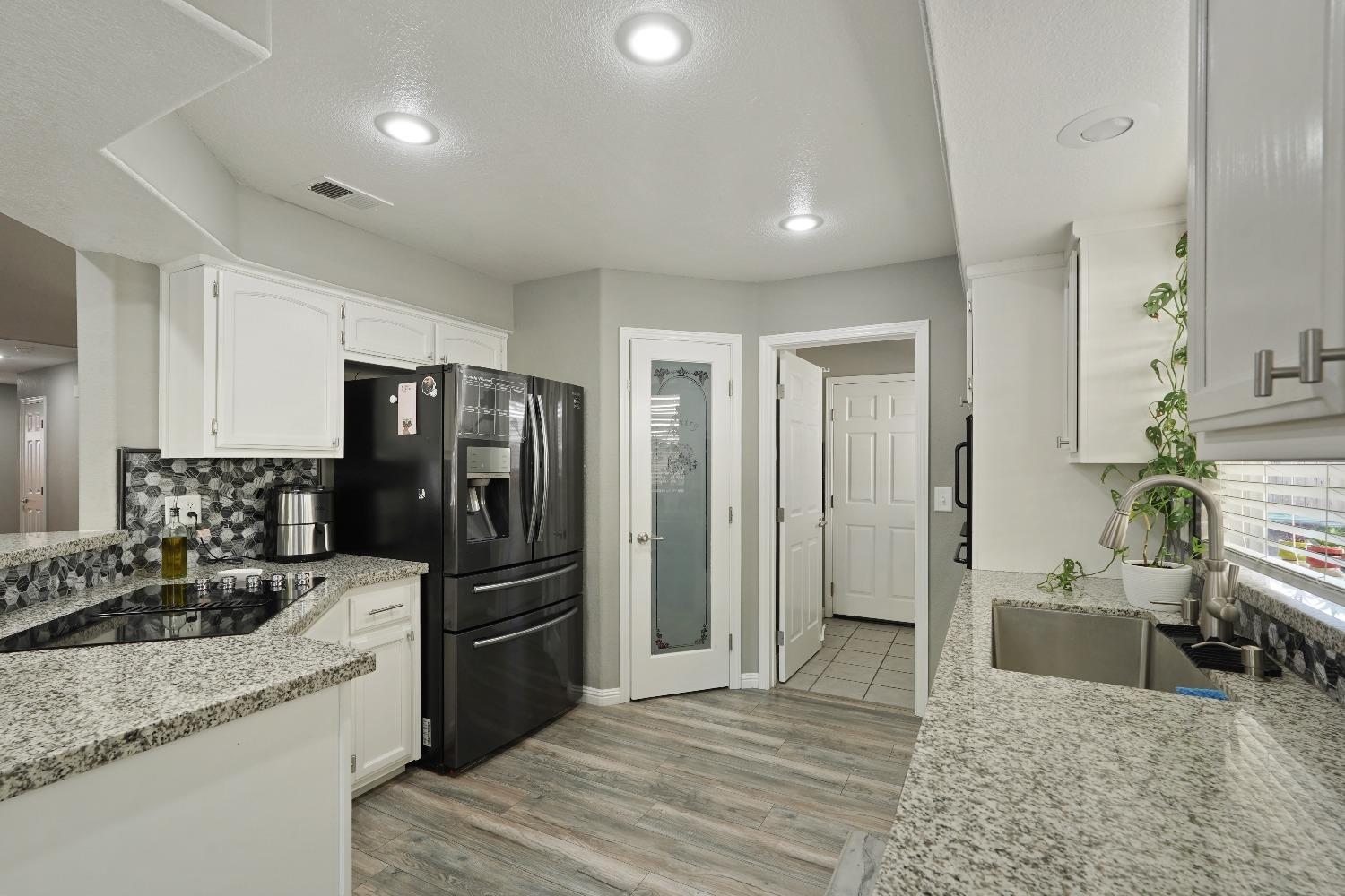 Detail Gallery Image 17 of 48 For 9510 Twin Brooks Lane, Stockton,  CA 95219 - 3 Beds | 2 Baths