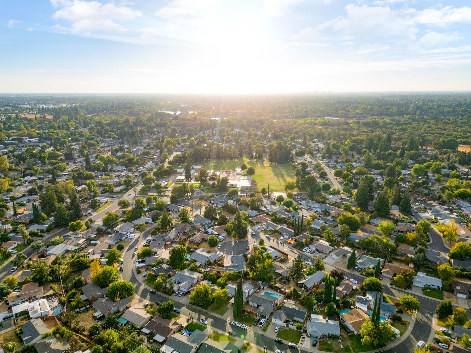 La Cumbra Circle, Rancho Cordova, California image 38