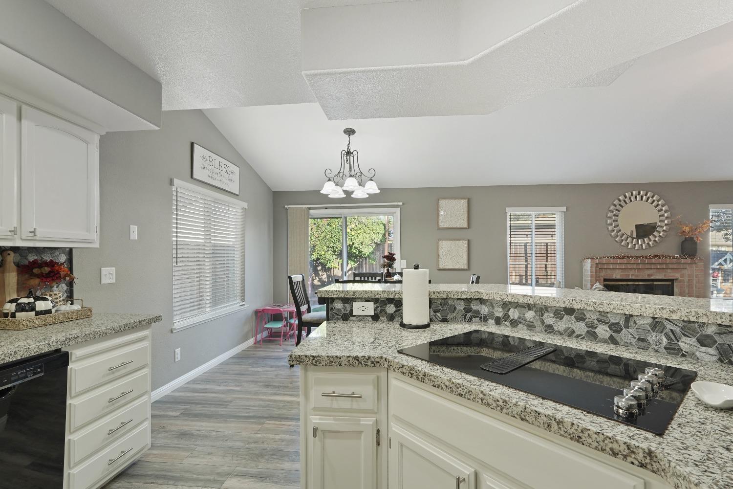 Detail Gallery Image 16 of 48 For 9510 Twin Brooks Lane, Stockton,  CA 95219 - 3 Beds | 2 Baths