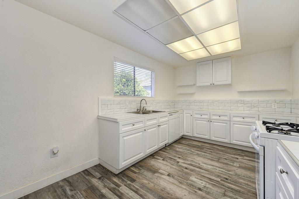 Detail Gallery Image 16 of 34 For 2733 Marilona Dr, Sacramento,  CA 95821 - 2 Beds | 1 Baths