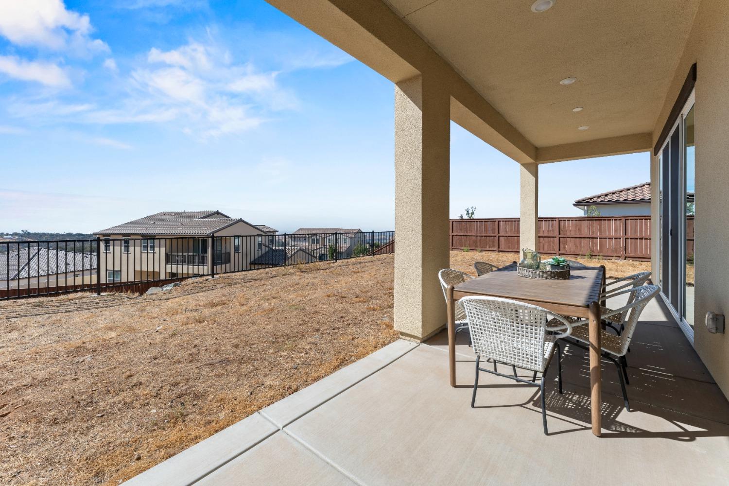 Detail Gallery Image 34 of 42 For 1004 Trapani Ln, El Dorado Hills,  CA 95762 - 4 Beds | 3/1 Baths