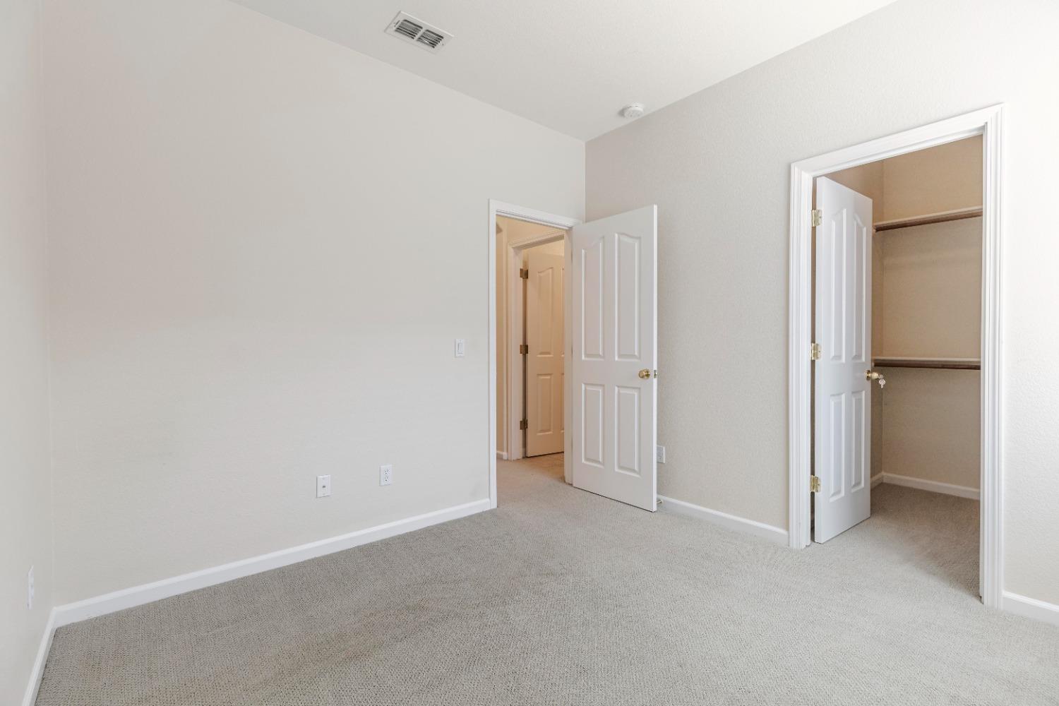 Detail Gallery Image 33 of 62 For 2357 Ryedale Ln, Sacramento,  CA 95835 - 2 Beds | 2 Baths