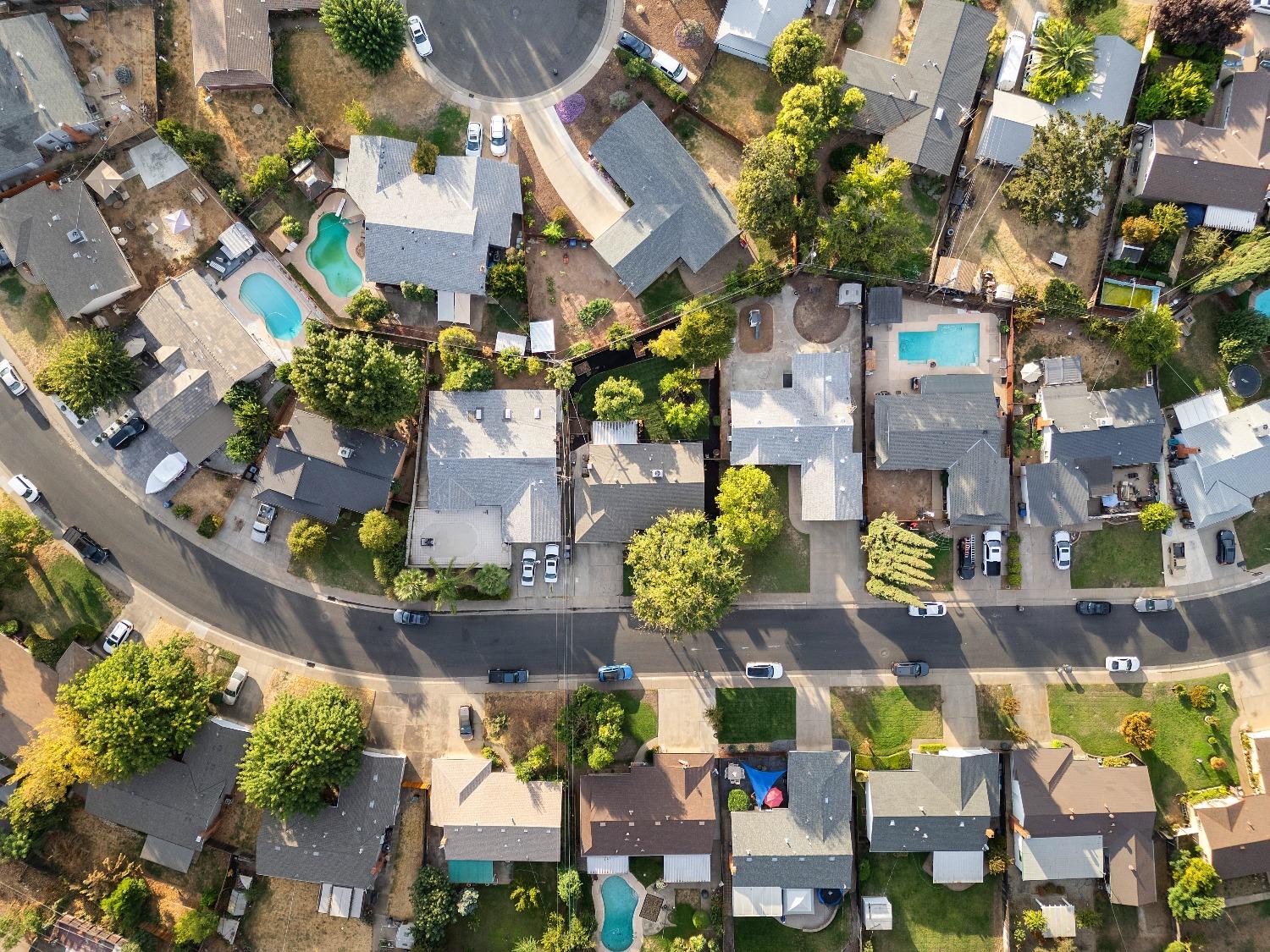 La Cumbra Circle, Rancho Cordova, California image 35