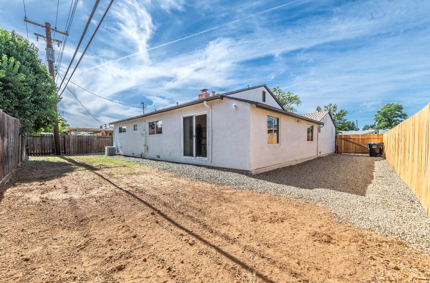 Detail Gallery Image 40 of 43 For 7525 Circle Pkwy, Sacramento,  CA 95823 - 3 Beds | 2 Baths