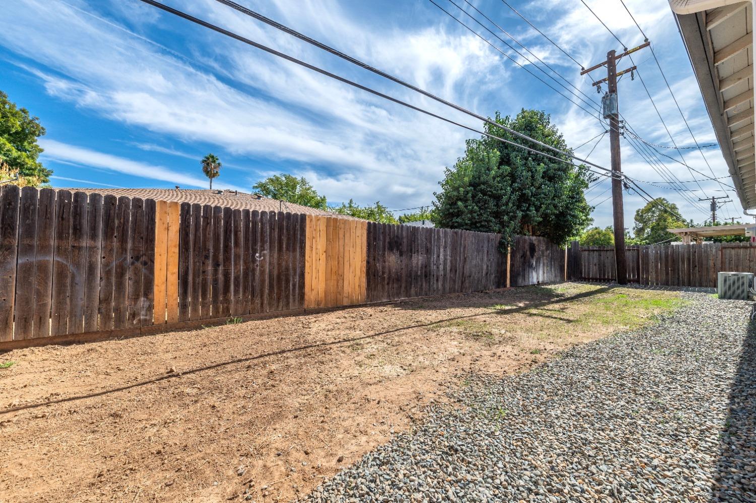 Detail Gallery Image 41 of 43 For 7525 Circle Pkwy, Sacramento,  CA 95823 - 3 Beds | 2 Baths