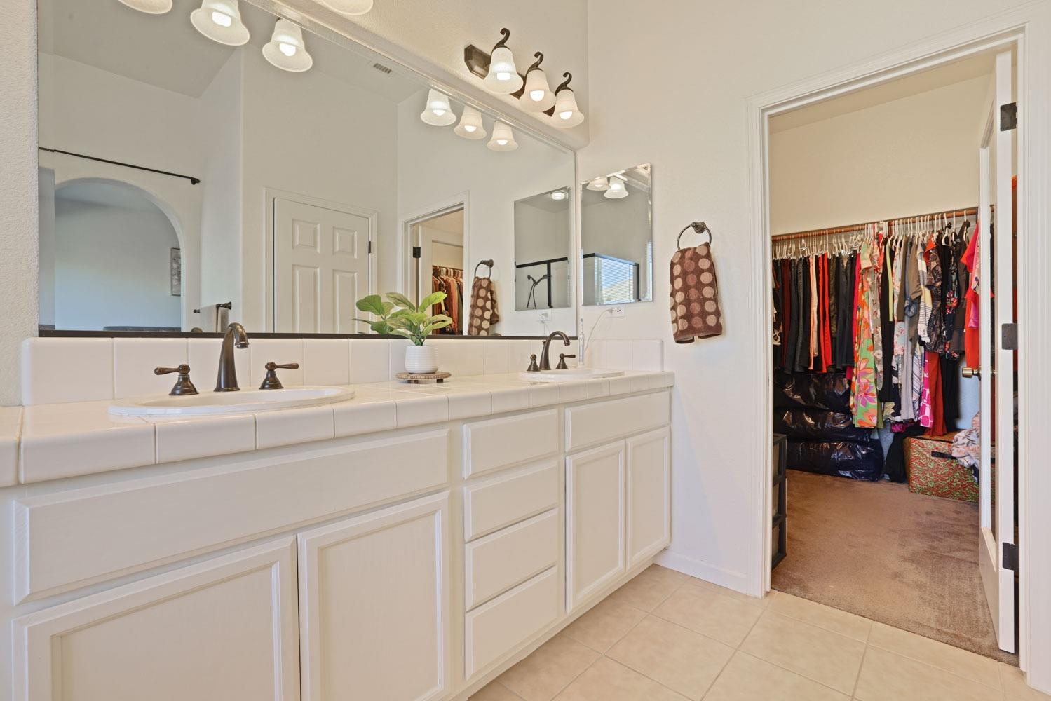 Detail Gallery Image 30 of 54 For 1495 Vasco St, Manteca,  CA 95337 - 4 Beds | 2 Baths