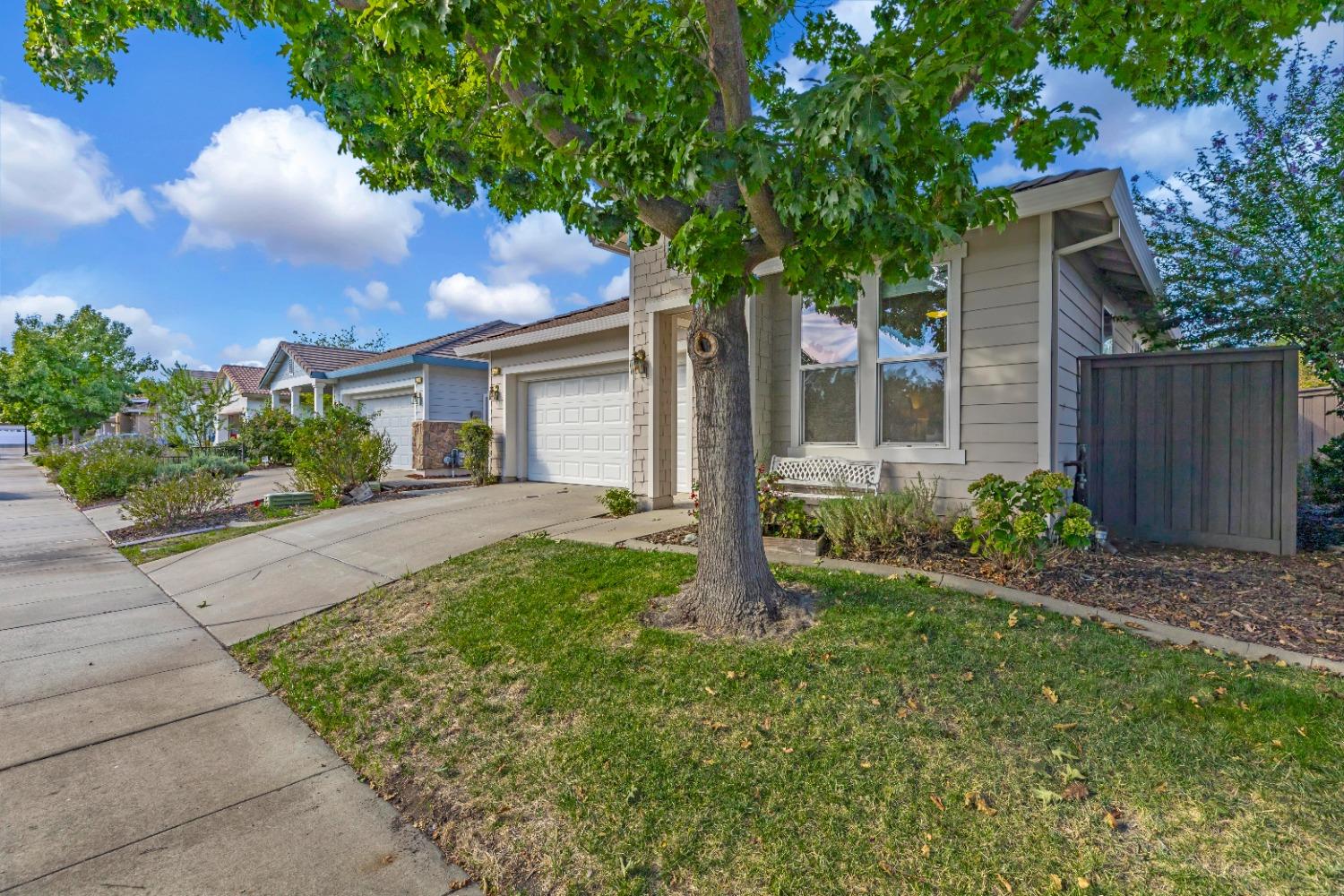 Detail Gallery Image 41 of 62 For 2357 Ryedale Ln, Sacramento,  CA 95835 - 2 Beds | 2 Baths