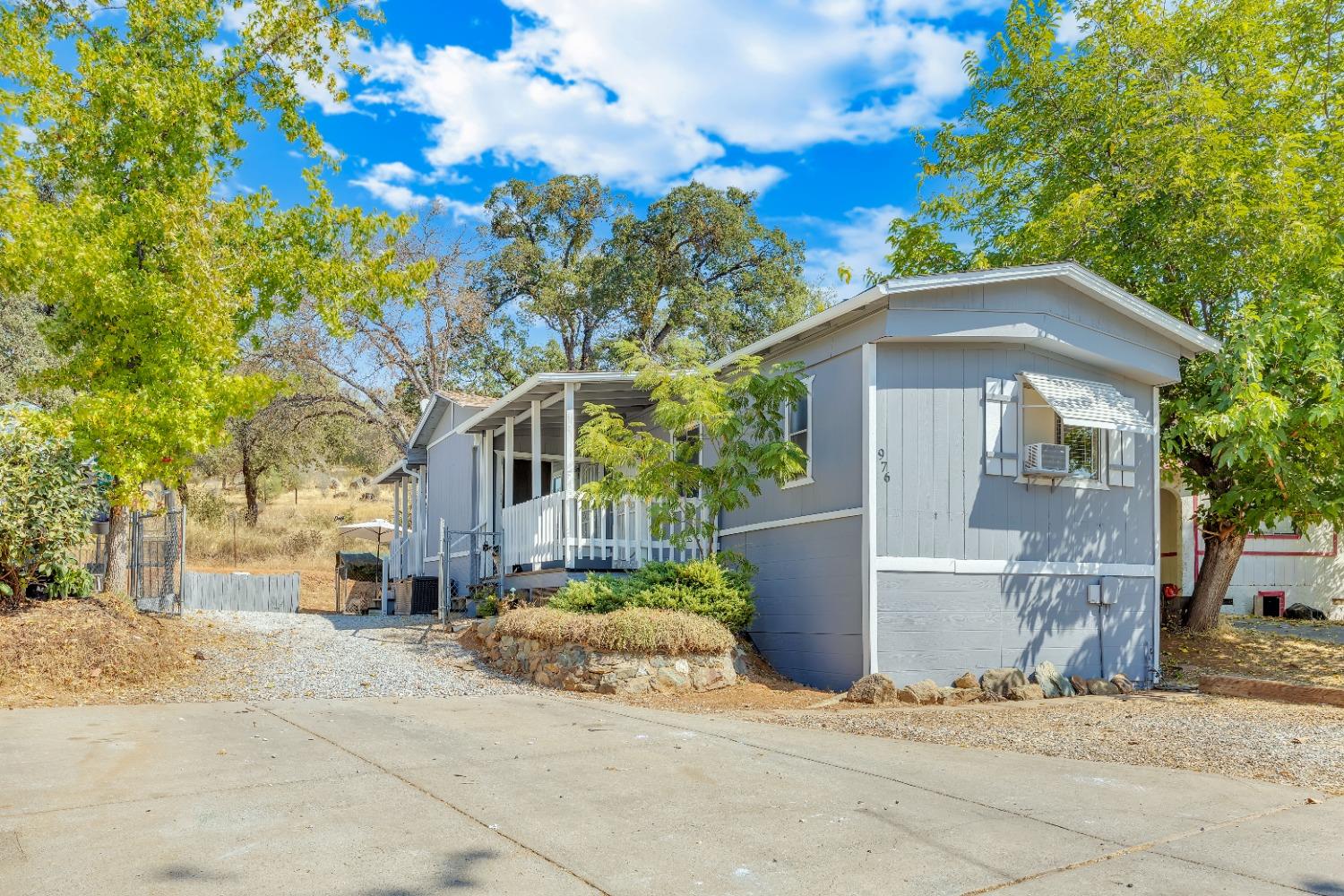 Detail Gallery Image 3 of 48 For 976 Morado Cir, Copperopolis,  CA 95228 - 3 Beds | 2 Baths