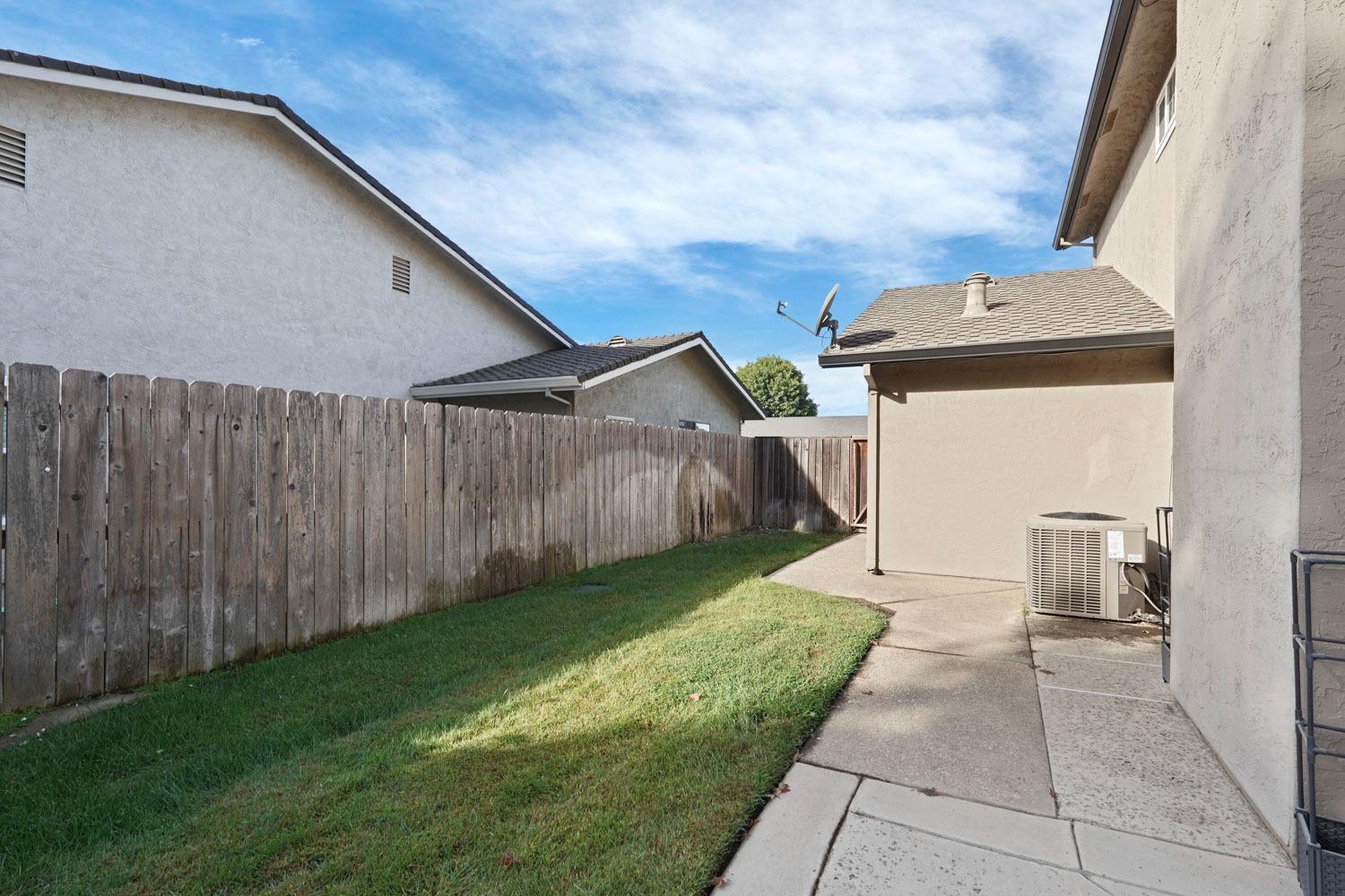 Detail Gallery Image 43 of 44 For 326 Cork Oak Way, Lodi,  CA 95242 - 3 Beds | 2/1 Baths