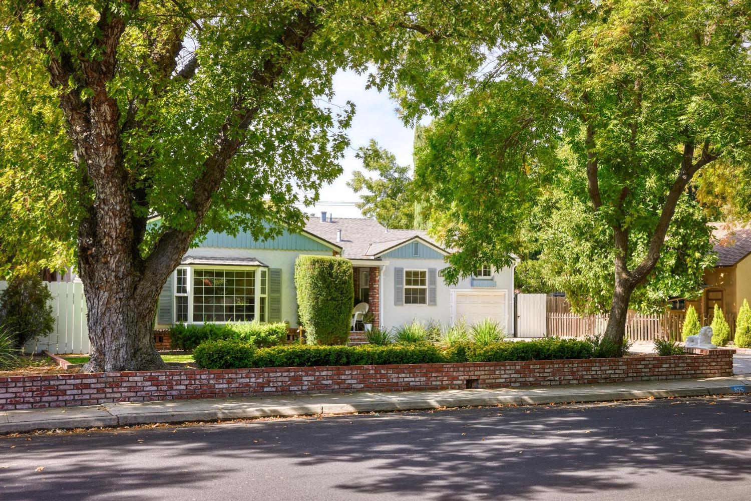 Detail Gallery Image 5 of 43 For 925 Brady Ave, Modesto,  CA 95350 - 5 Beds | 2 Baths