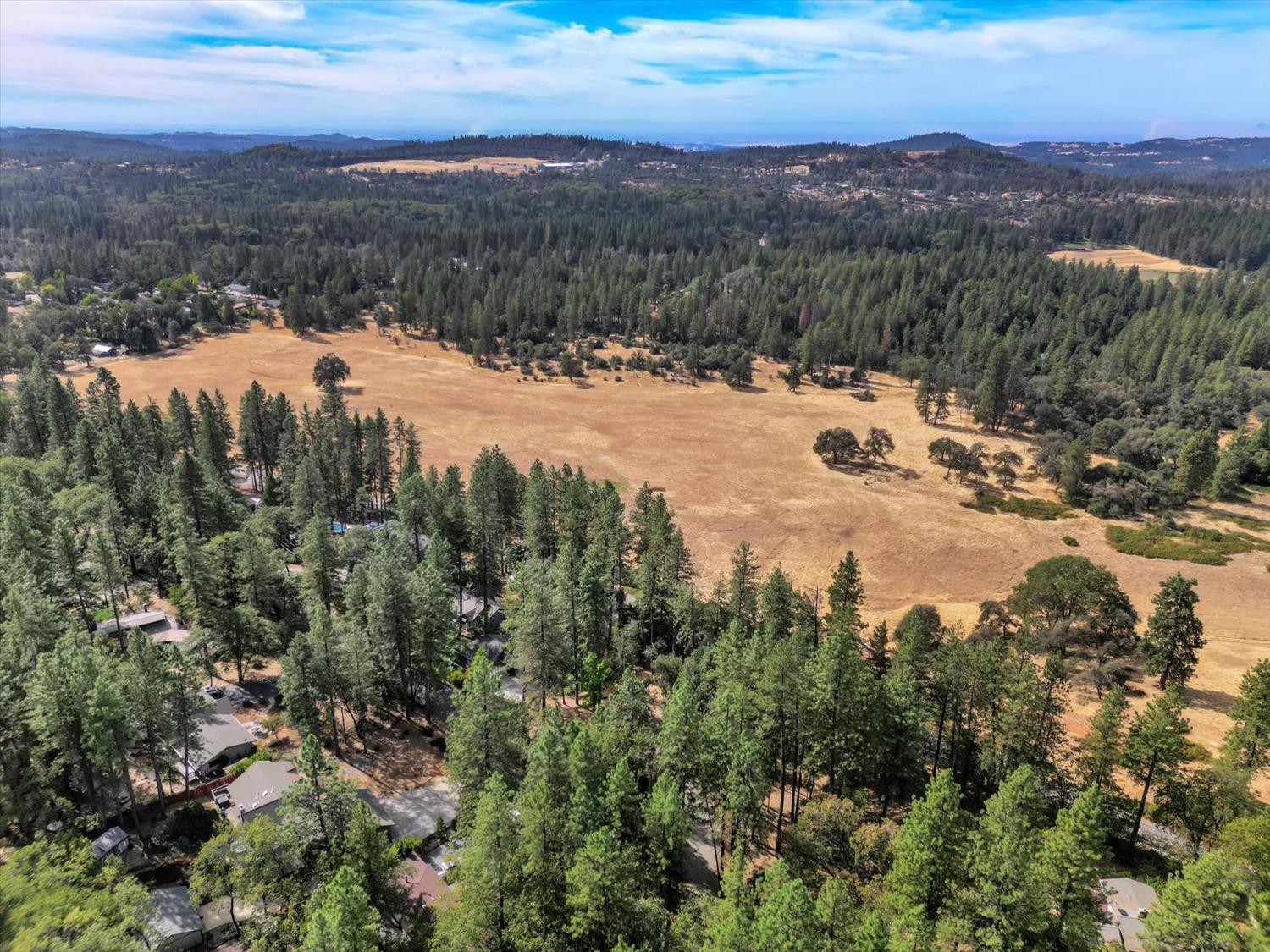 Detail Gallery Image 50 of 90 For 12534 Nottingham Ln, Grass Valley,  CA 95949 - 3 Beds | 2 Baths