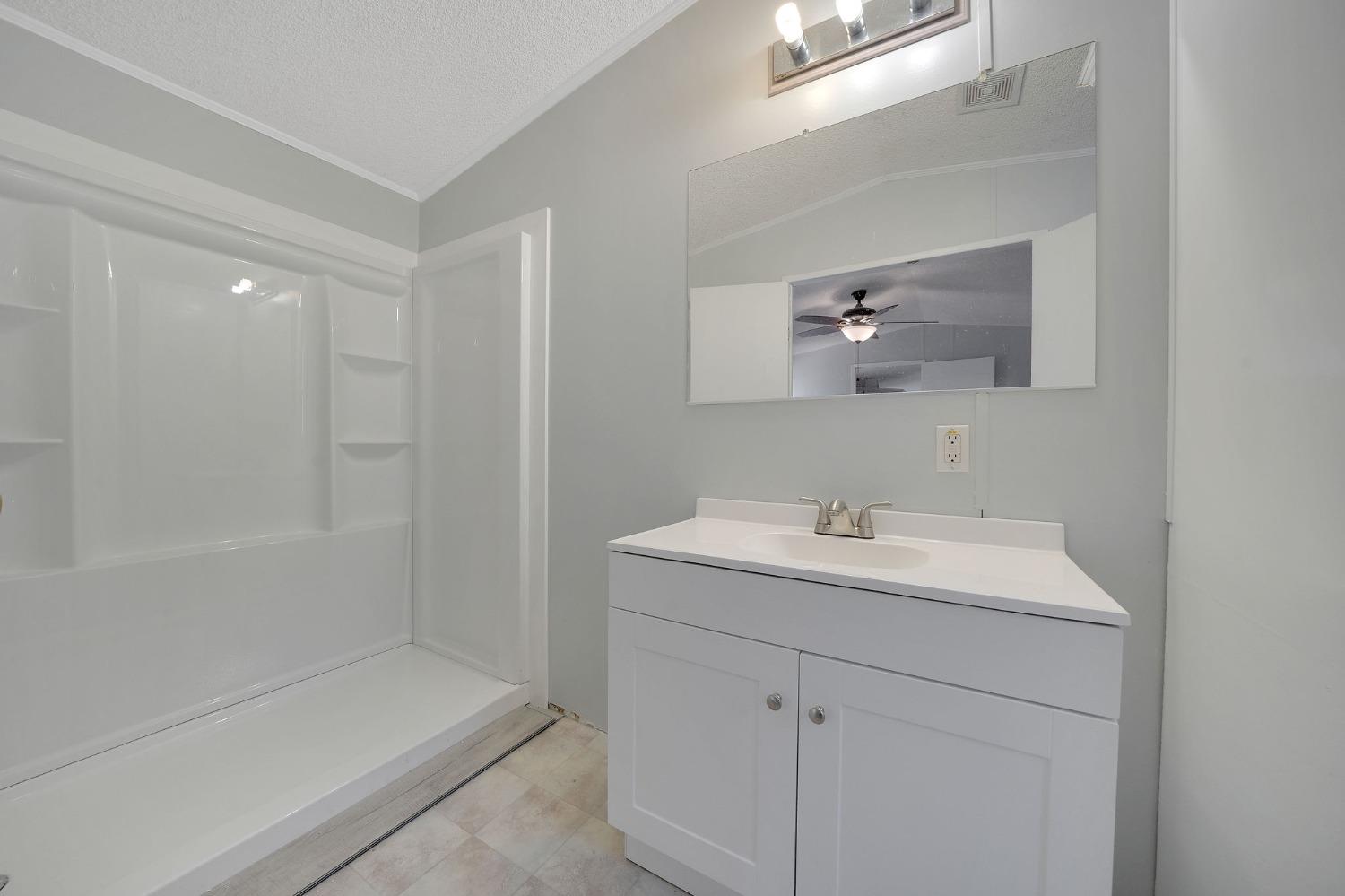 Detail Gallery Image 7 of 43 For 23274 Highway 26, West Point,  CA 95255 - 2 Beds | 2 Baths