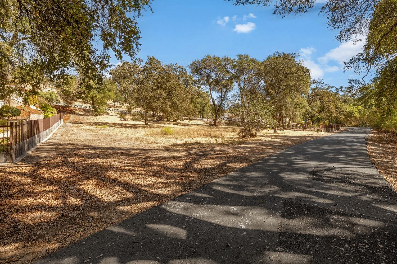 Detail Gallery Image 17 of 26 For 1586 Camino Verdera Dr, Lincoln,  CA 95648 - – Beds | – Baths